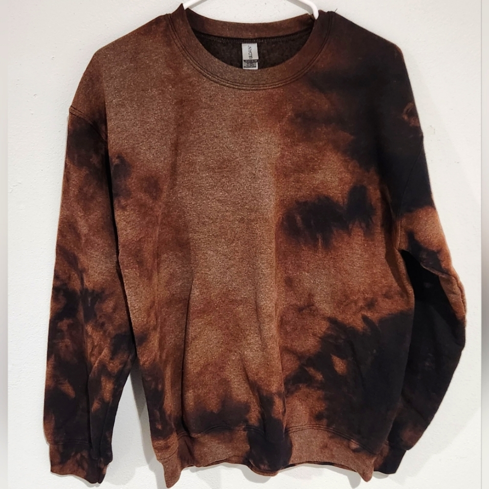 Gildan | Bleach Tie-dyed Sweatshirt | Size Medium